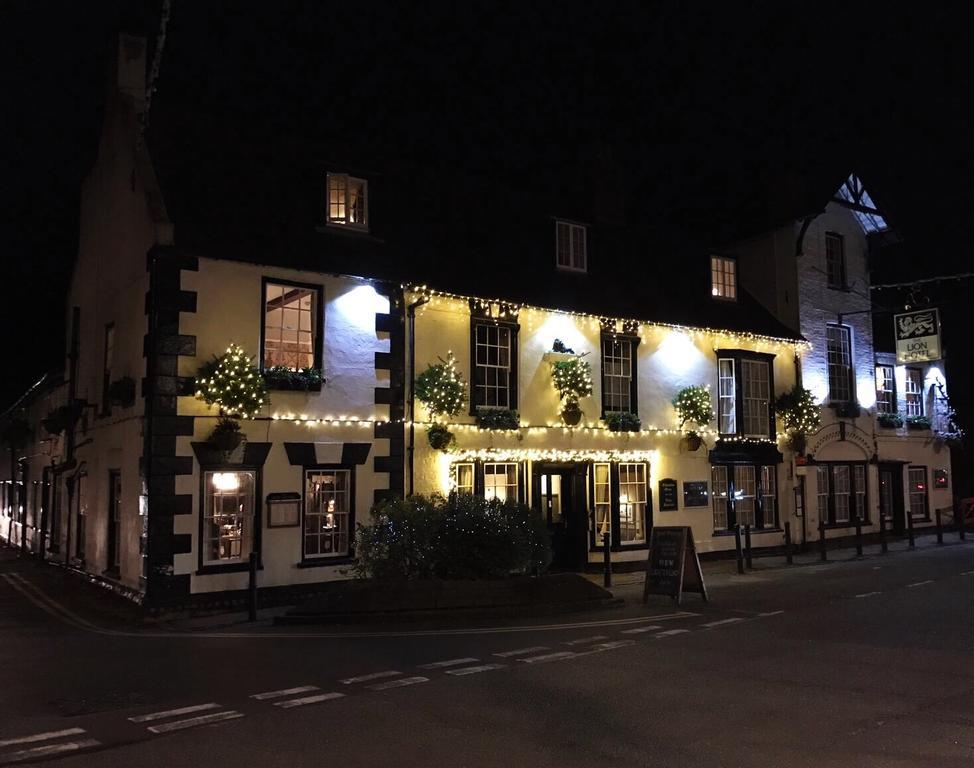 The Lion Hotel Buckden  Eksteriør billede