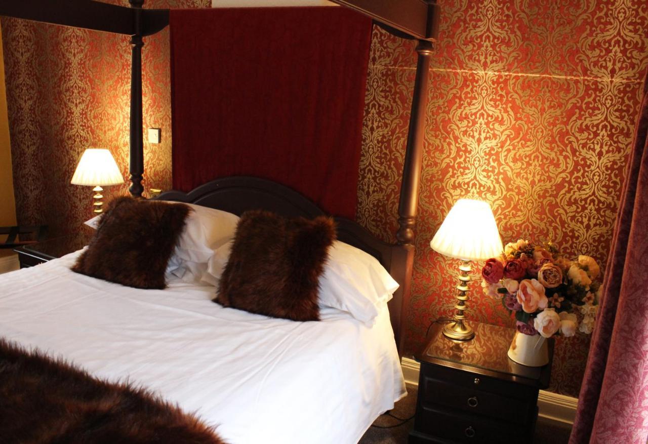 The Lion Hotel Buckden  Eksteriør billede