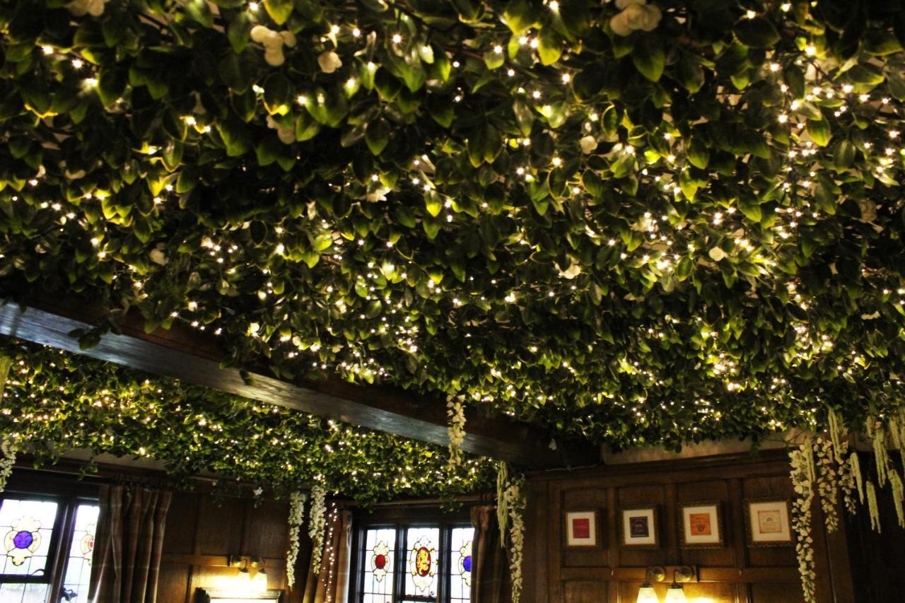 The Lion Hotel Buckden  Eksteriør billede