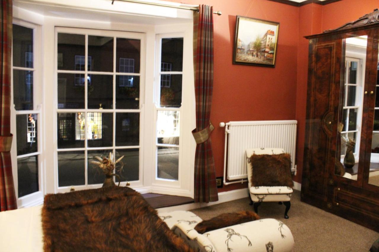 The Lion Hotel Buckden  Eksteriør billede